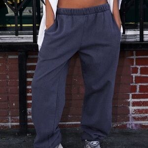 New Brandy Melville Brand New Navy Rosa Sweatpants